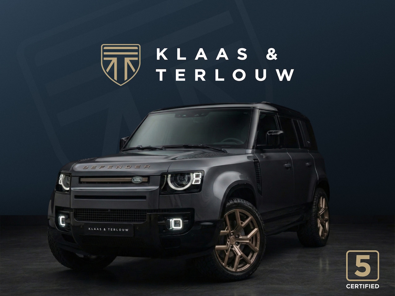 Land Rover Defender 110 - P300e 110 X-Dynamic SE | HNP € 124.421,- | Bronze Tailored Edition | Cold Clima | Schuif K - AutoWereld.nl