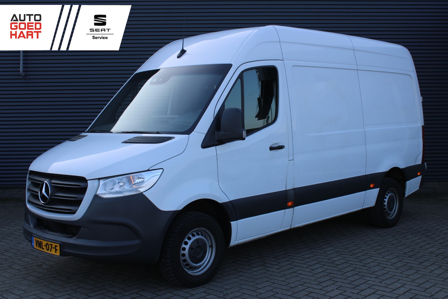Mercedes-Benz Sprinter - 315 CDI L2H2 DC Camera Navigatie Cliima Bearlock - AutoWereld.nl