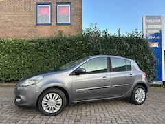Renault Clio - 1.2 TCe Collection Airco, Navigatie, Lmv ZATERDAG 07-02 ZIJN WIJ GEOPEND VAN 10:00 TOT 15: