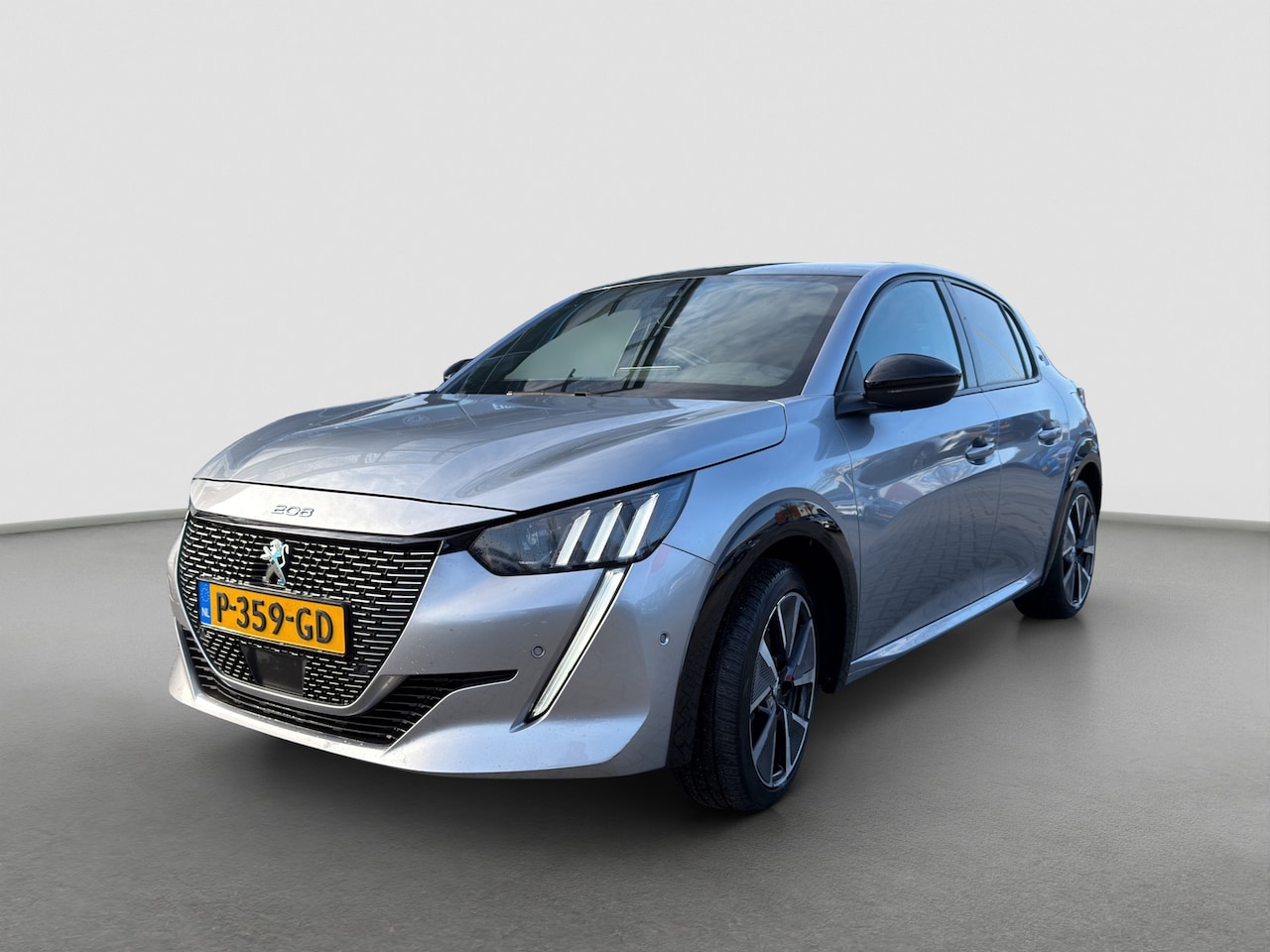 Peugeot e-208 - EV GT 350 50 kWh 3 Fase | Stoelverwarming | Keyless |  Full LED | Camera | - AutoWereld.nl