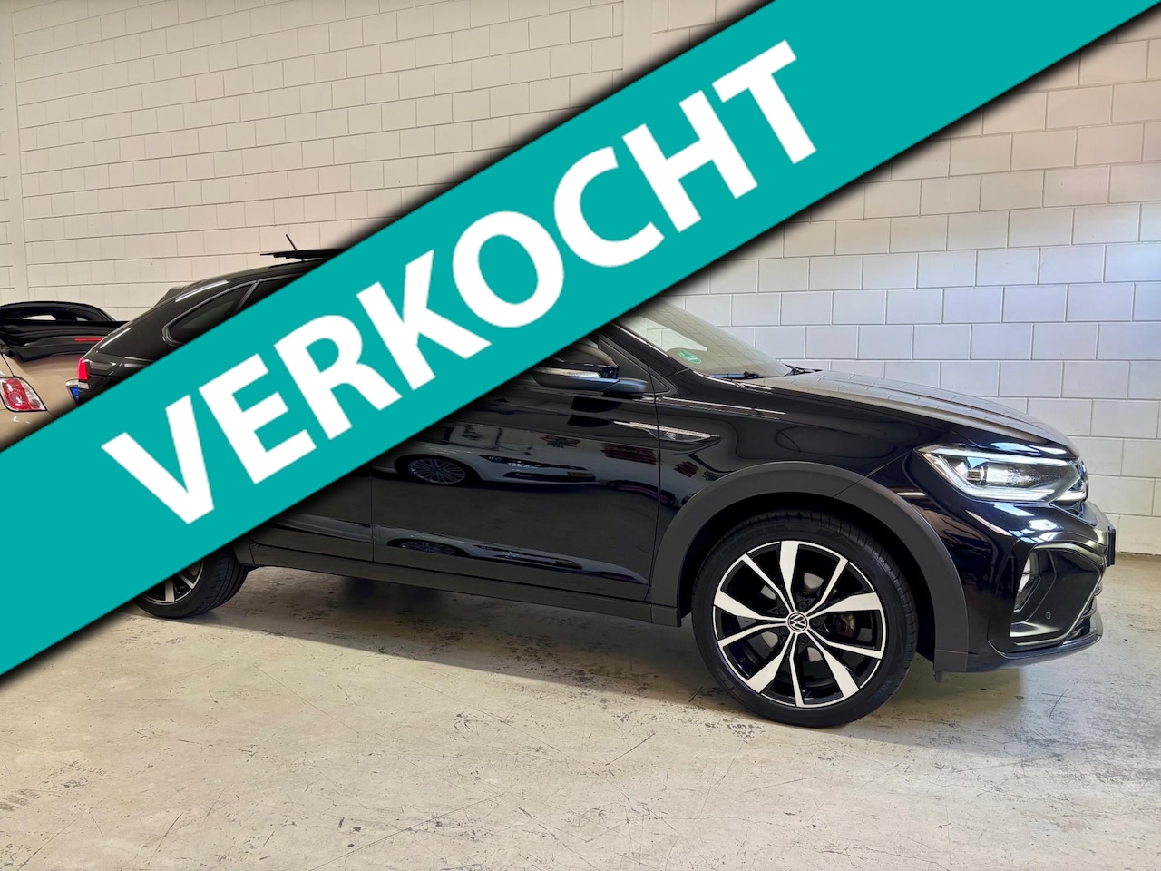 Volkswagen Taigo - 1.0 TSI R-Line Automaat|Digi-dash|18Inch|Panodak|Stoelverwarming !! - AutoWereld.nl
