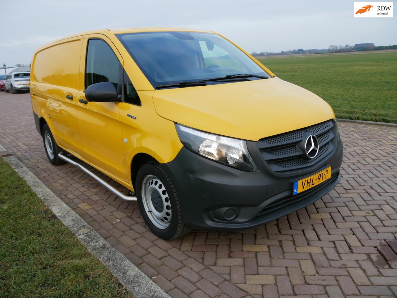 Mercedes-Benz eVito - EVito Lang 41 kWh AC NAVI CAMERA ** 6599 EX BTW ** - AutoWereld.nl