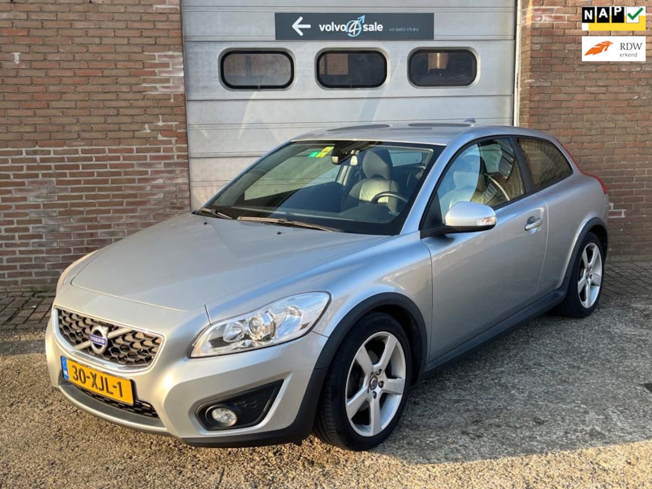 Volvo C30 - 1.6 D2 R-edition eerste eigenaar leder 2012 - AutoWereld.nl