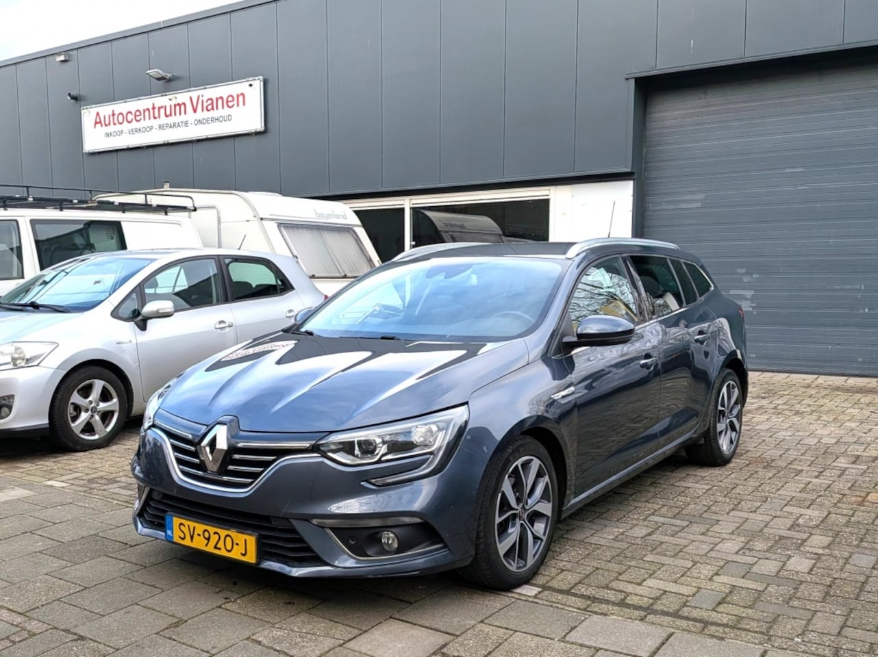 Renault Mégane Estate - 1.2 TCe Bose Automaat NAP CarPlay - AutoWereld.nl