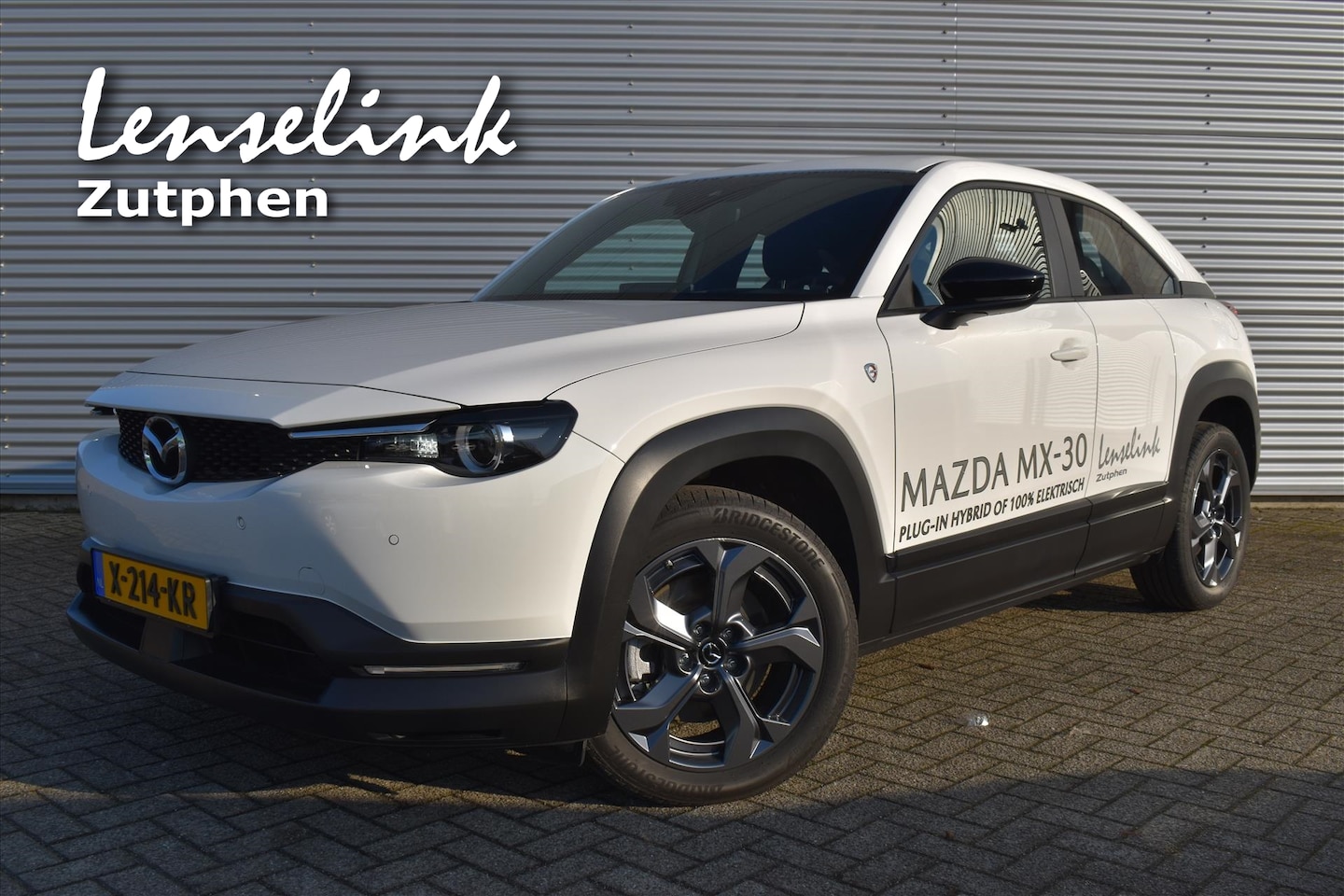 Mazda MX-30 - E-SKYACTIV R-EV 170pk Prime-Line | Plug in hybride | DEMO | Camera | Head up display | 80k - AutoWereld.nl