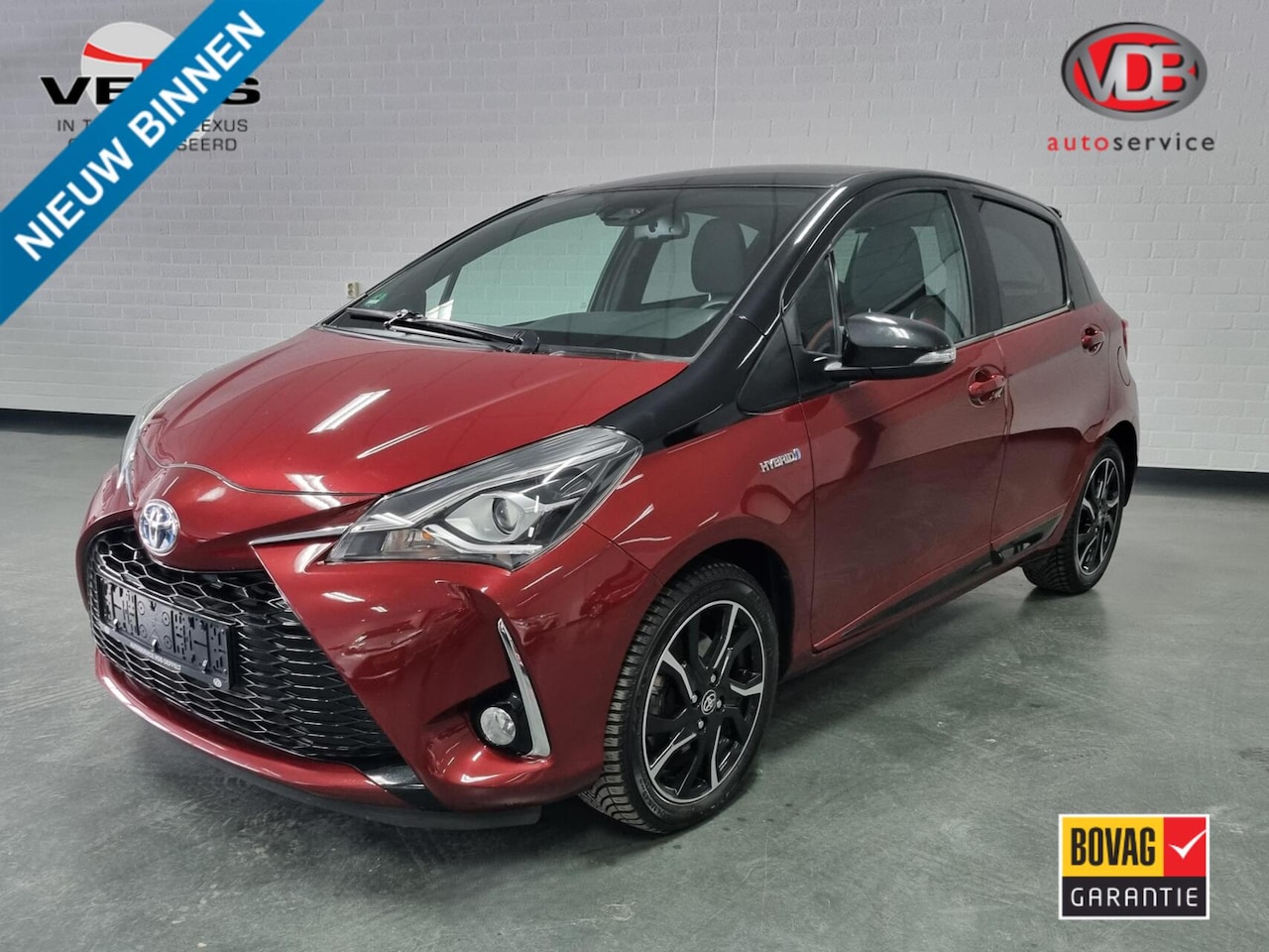 Toyota Yaris - 1.5 Hybrid Style Selection / Bi-Tone - AutoWereld.nl