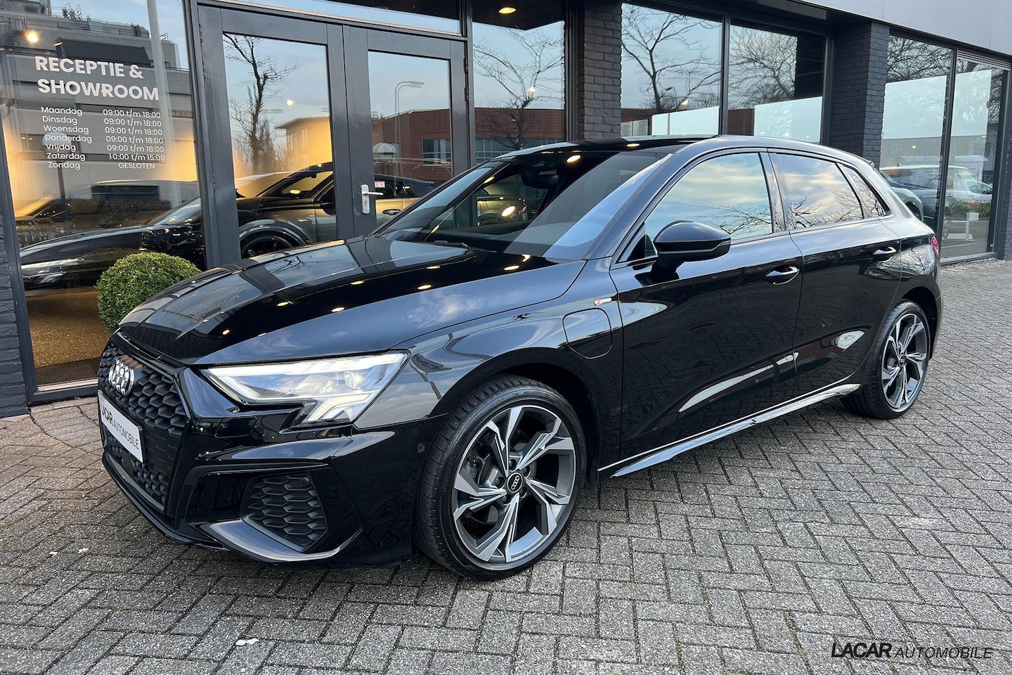 Audi A3 Sportback - 40 TFSI e Advanced edition 40 TFSI e Advanced edition - AutoWereld.nl