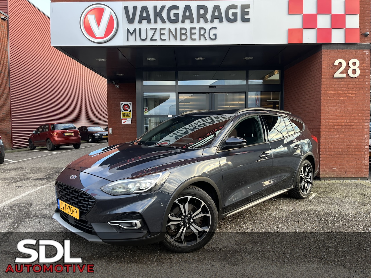 Ford Focus Wagon - 1.5 EcoBoost Active ST-Line X 183PK!!!!// ADAPT. CRUISE // DODEHOEK // KEYLESS // CAMERA+S - AutoWereld.nl