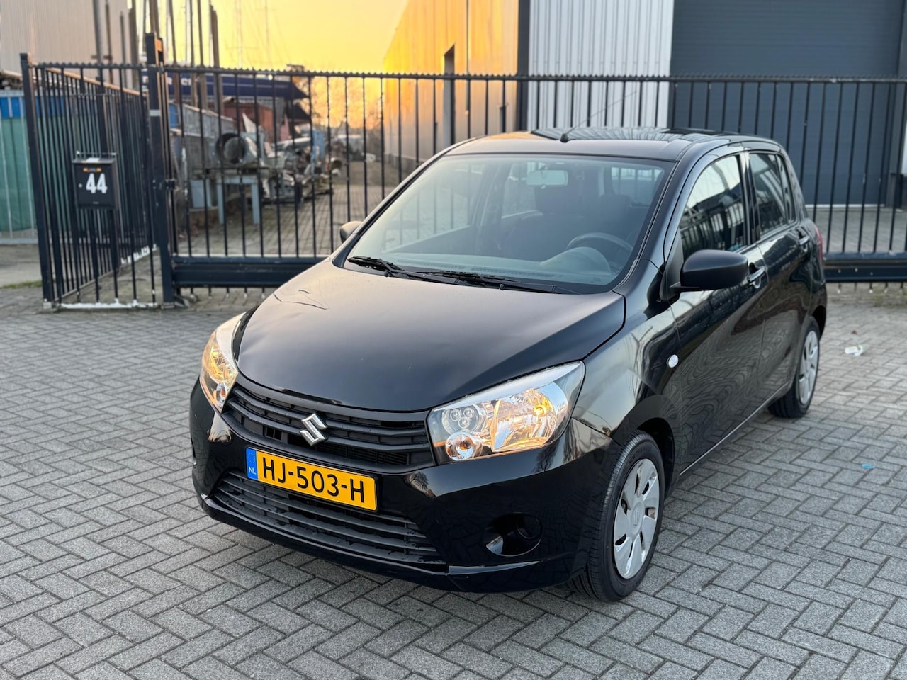 Suzuki Celerio - 1.0 Comfort Aico 5 Deurs Elektrisch Ramen - AutoWereld.nl