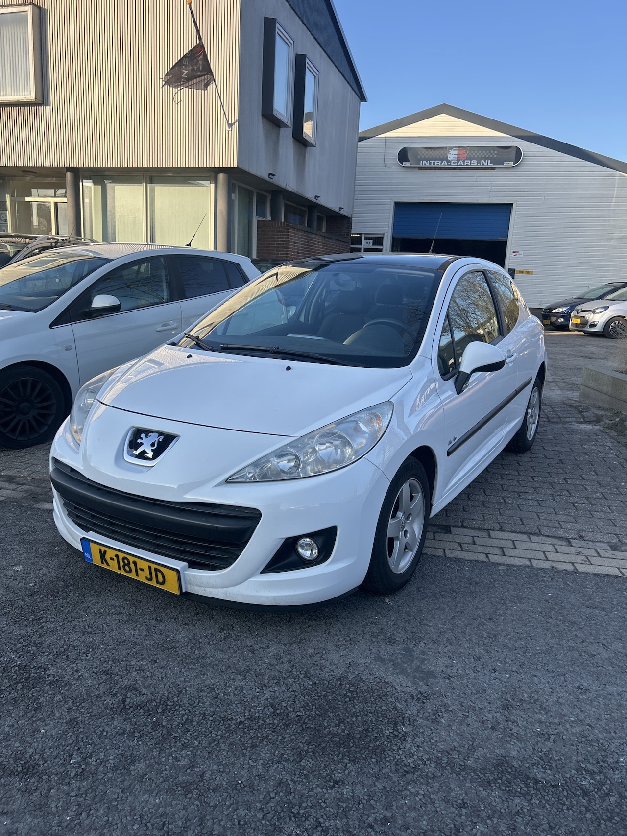 Peugeot 207 - 1.4 XR Panorama dak,Airco Enz. Keurig nette sportieve 207 met een Apk keuring t/m 31-12-20 - AutoWereld.nl
