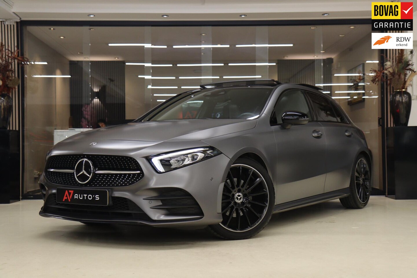 Mercedes-Benz A-klasse - 200 AMG-LINE NAP/PANO/HUD/STOELV/CARPLAY/ACC/BOMVOL - AutoWereld.nl