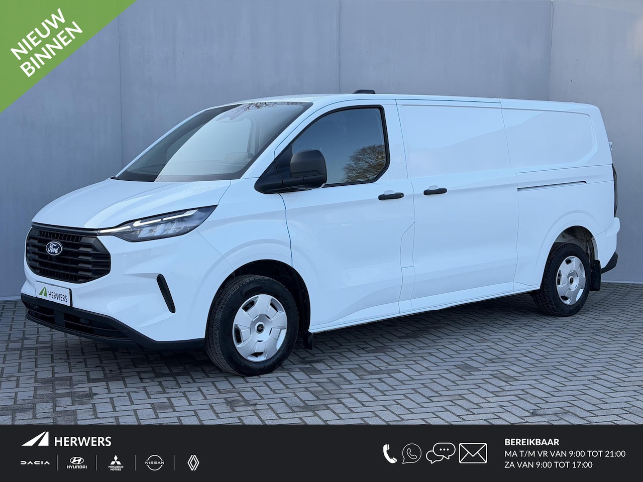 Ford Transit Custom - 300 2.0 TDCI L2H1 Trend / Trekhaak / 2740 Kg Trekgewicht / Navigatie via Apple Carplay & A - AutoWereld.nl
