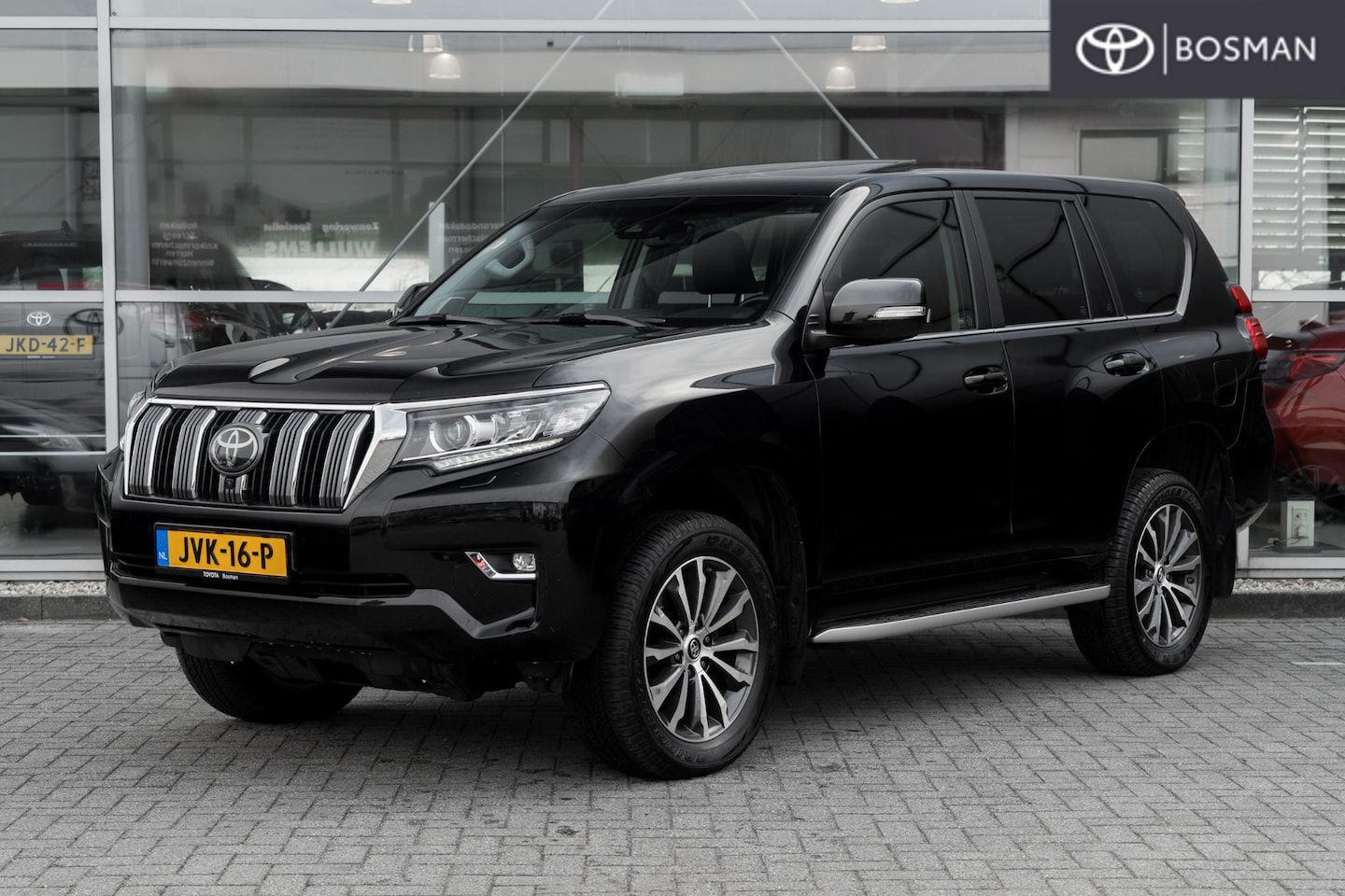 Toyota Land Cruiser - 2.8 D-4D Executive 5p. 2.8 D-4D Executive 5p. - AutoWereld.nl