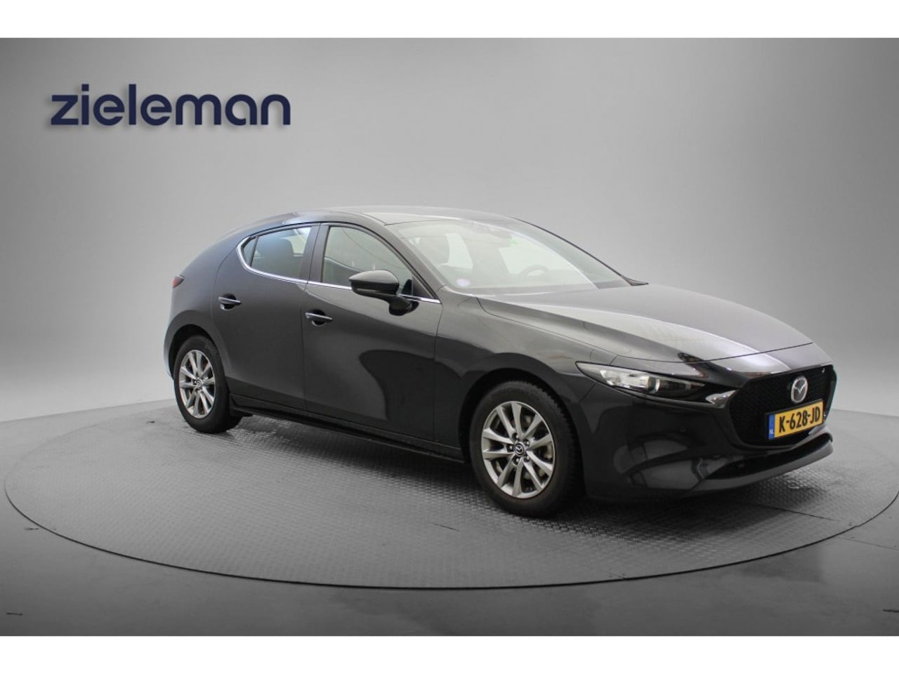 Mazda 3 - 2.0 e-SkyActiv-X M Hybrid 180 Comfort met Bose - Carplay, Camera - AutoWereld.nl