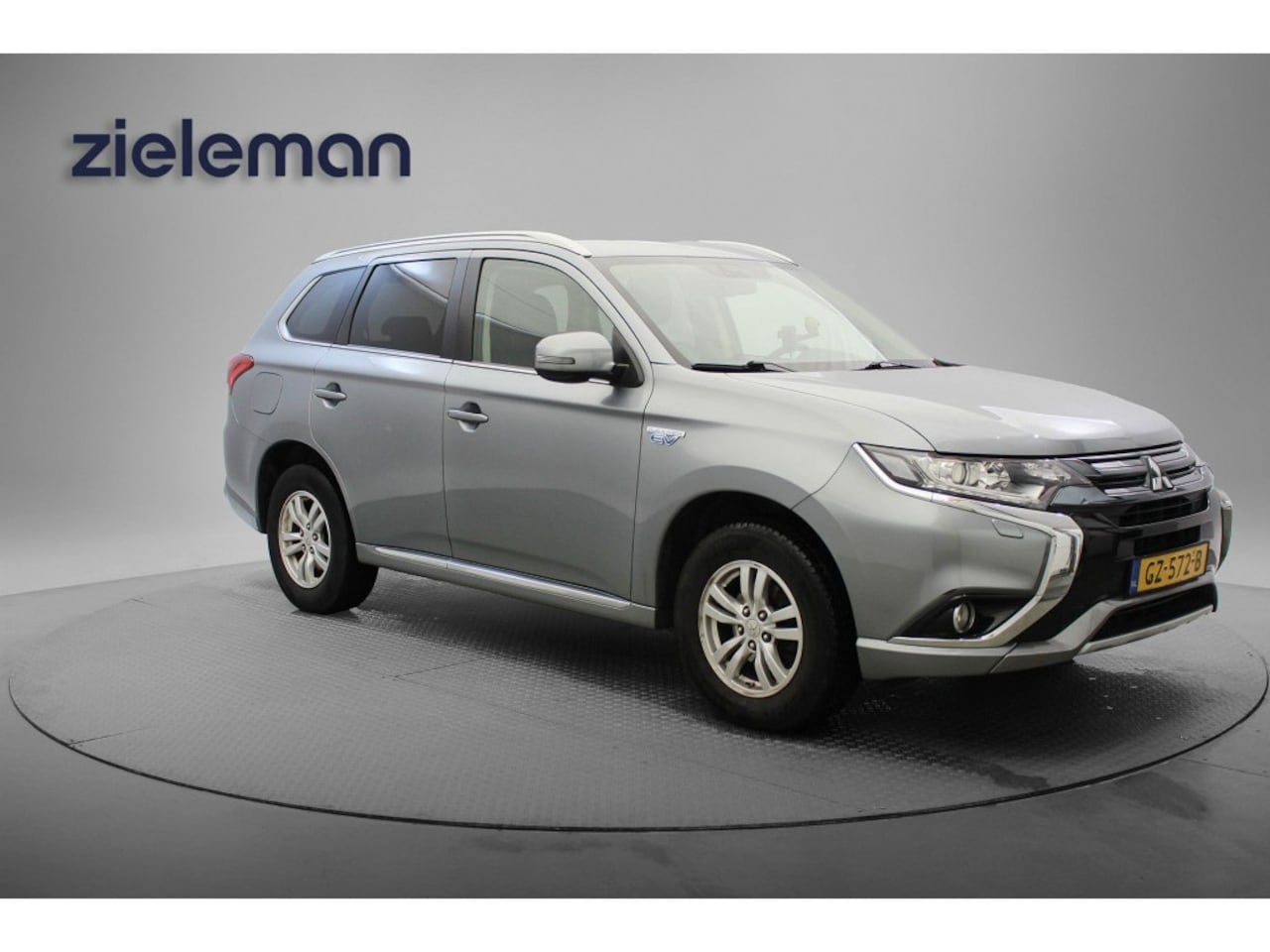 Mitsubishi Outlander - 2.0 PHEV Business Edition - Navi, Camera, Cruise, Half Leer - AutoWereld.nl