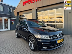 Volkswagen Tiguan - 1.4 TSI ACT Highline Business R-Line / Pano / Virtual / ACC / Leder / Trekhaak / Zeer Komp
