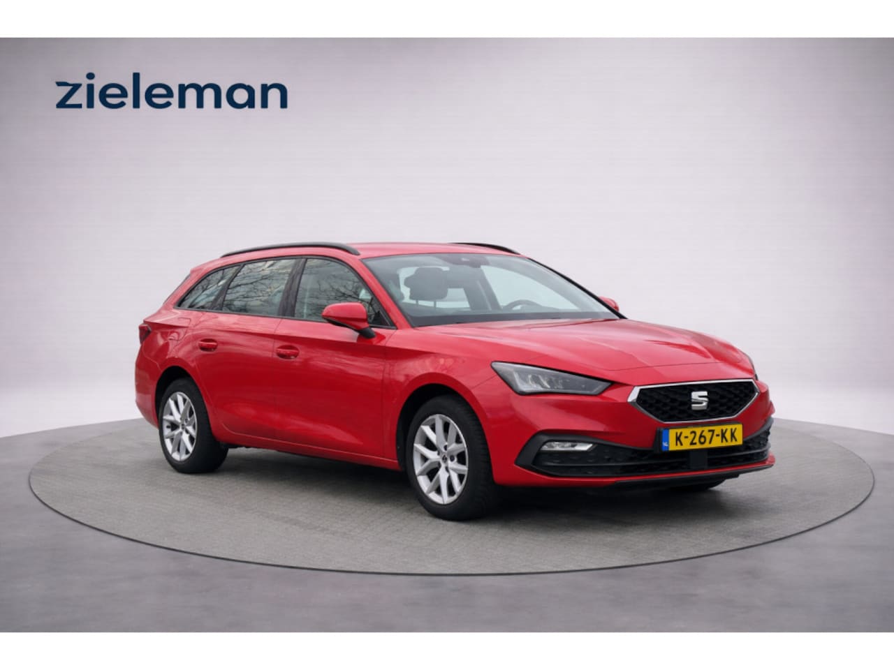 SEAT Leon Sportstourer - 1.0 TSI Reference - Carplay, Navi, Cruise, Clima - AutoWereld.nl