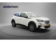 Peugeot e-2008 - Active Pack 50 kWh - Carplay, Stoelverwarming, SOH 92%