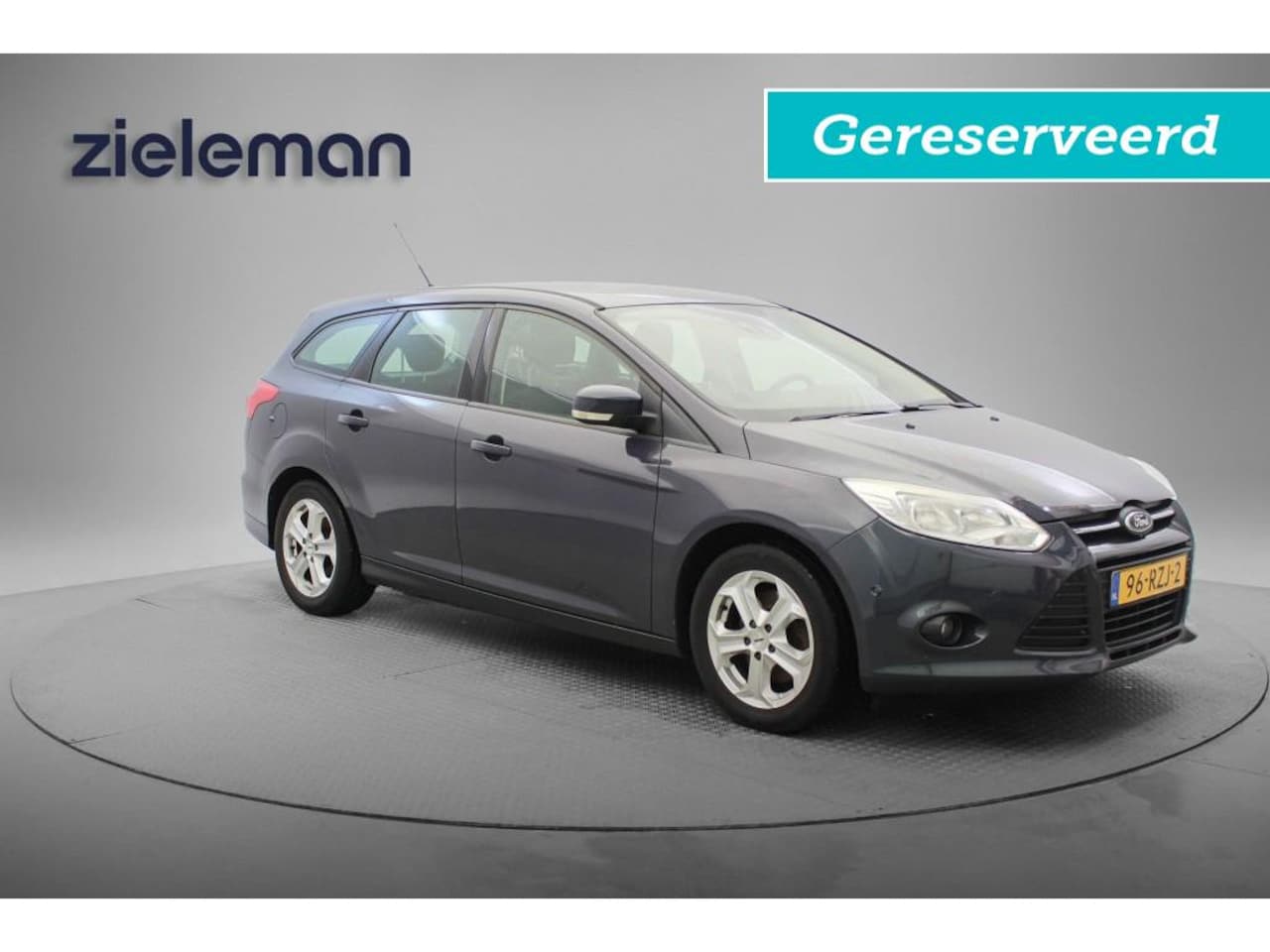Ford Focus Wagon - 1.6 TI-VCT Edition- Airco, Cruise, Trekhaak GERESERVEERD!! - AutoWereld.nl