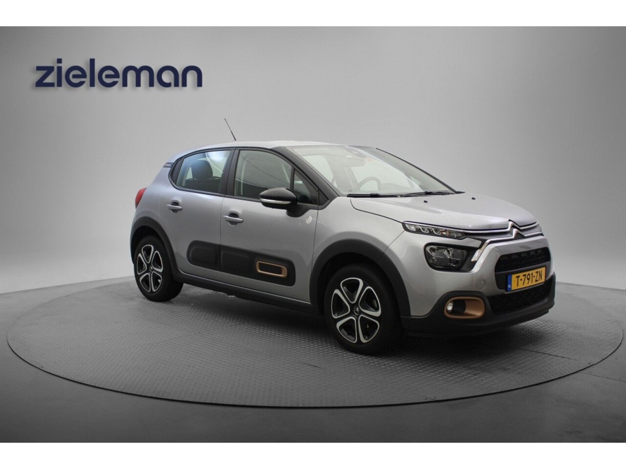 Citroën C3 - 1.2 PureTech C-Series - Carplay, Navi, Cruise - AutoWereld.nl