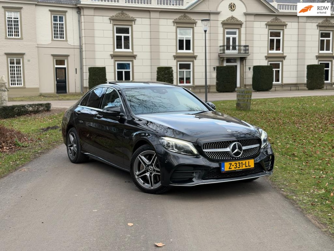 Mercedes-Benz C-klasse - 300 e Amg | Pano | Stoelverwarming/koeling | Leder | memory | Burmester - AutoWereld.nl
