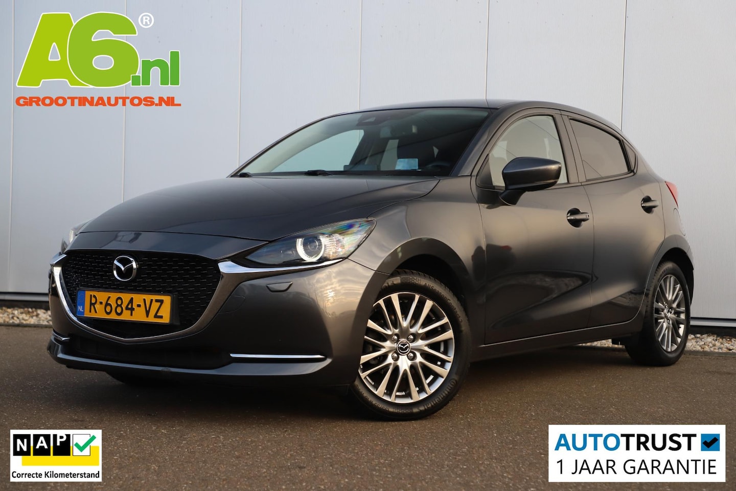 Mazda 2 - 1.5 Skyactiv-G Luxury Navigatie Achteruitrijcamera 16 inch LMV Stuur & Stoelverwarming LED - AutoWereld.nl