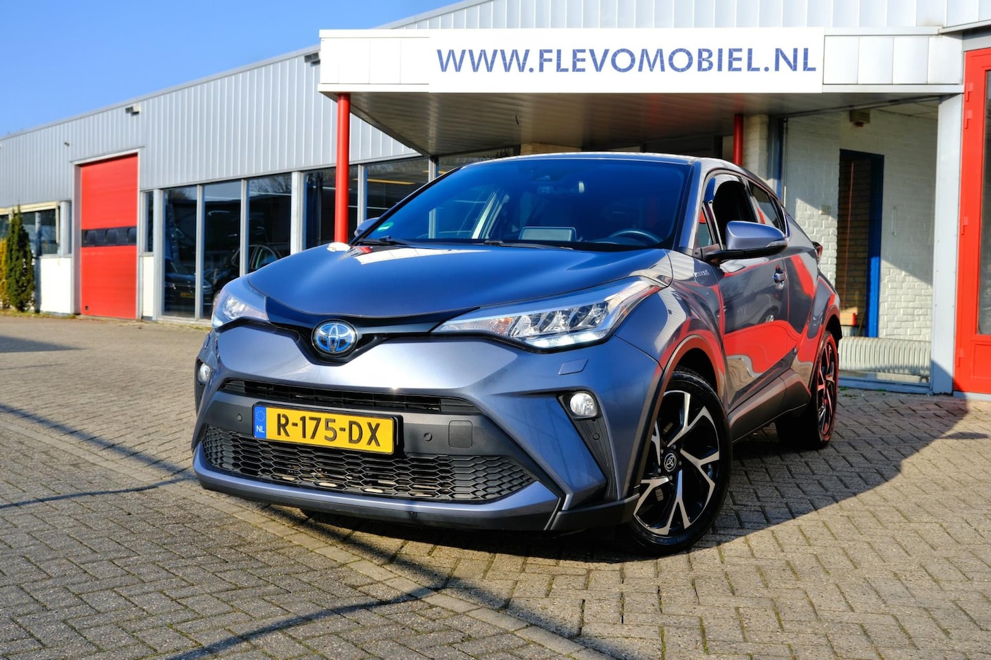 Toyota C-HR - 1.8 Hybrid Business Plus Aut. Adapt.Cruise|Clima|Cam|LMV - AutoWereld.nl