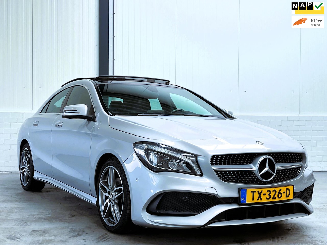 Mercedes-Benz CLA-Klasse - 180 Business Solution AMG|Pano|Org NL - AutoWereld.nl