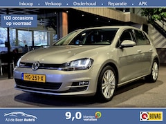 Volkswagen Golf - 1.0 TSI Business Edition Connected Navigatie | Camera | Stoelverwarming | Trekhaak