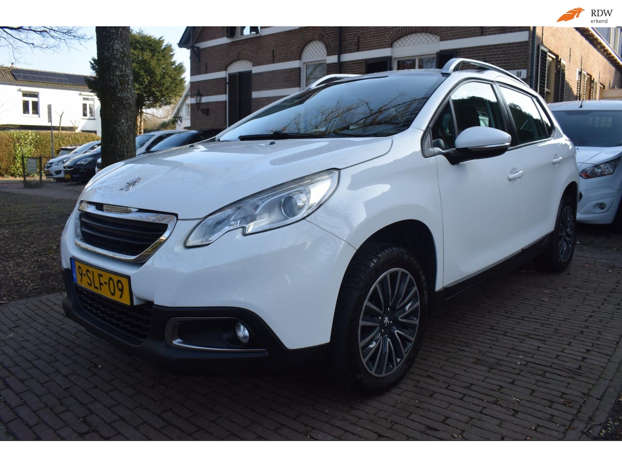 Peugeot 2008 - 1.2 VTi Active Cruise/Airco - AutoWereld.nl