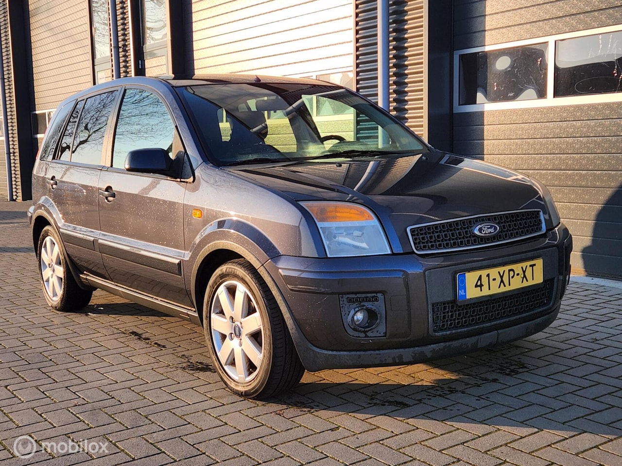 Ford Fusion - 1.4-16V Futura 5D | AIRCO | TREKHAAK | NWE APK - AutoWereld.nl