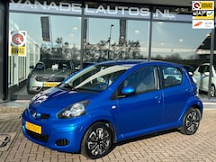Toyota Aygo - 1.0-12V Comfort Navigator 5Drs 61d-KM Navi Airco Elek.Pakket NAP NL-Auto Dealeronderhouden