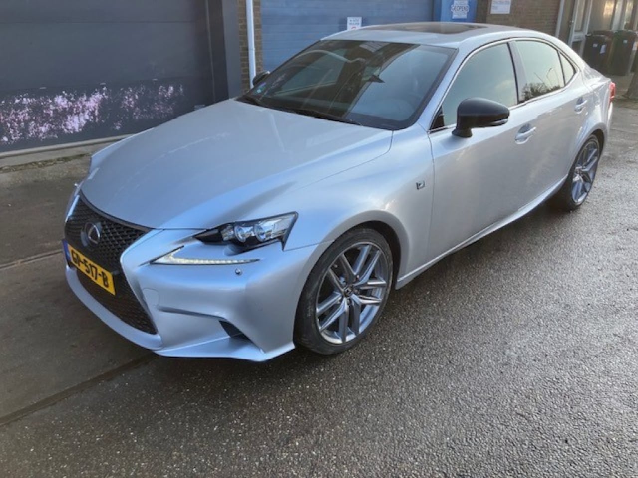 Lexus IS - Lexus IS 300 H, F-SPORT, HYBIDE - AutoWereld.nl