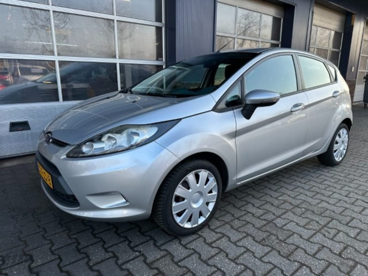 Ford Fiesta - 1.25 LIMITED.  TREKHAAK. - AutoWereld.nl