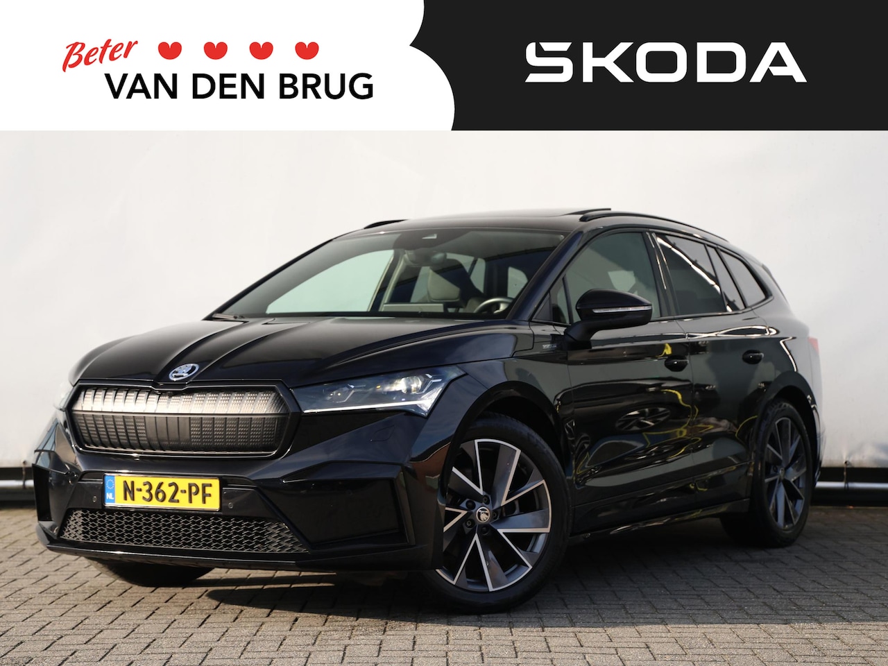 Skoda Enyaq iV - 60 Sportline 180 pk | Navigatie | Achteruitrijcamera | 20"' Vega | Panoramadak | Led Matri - AutoWereld.nl
