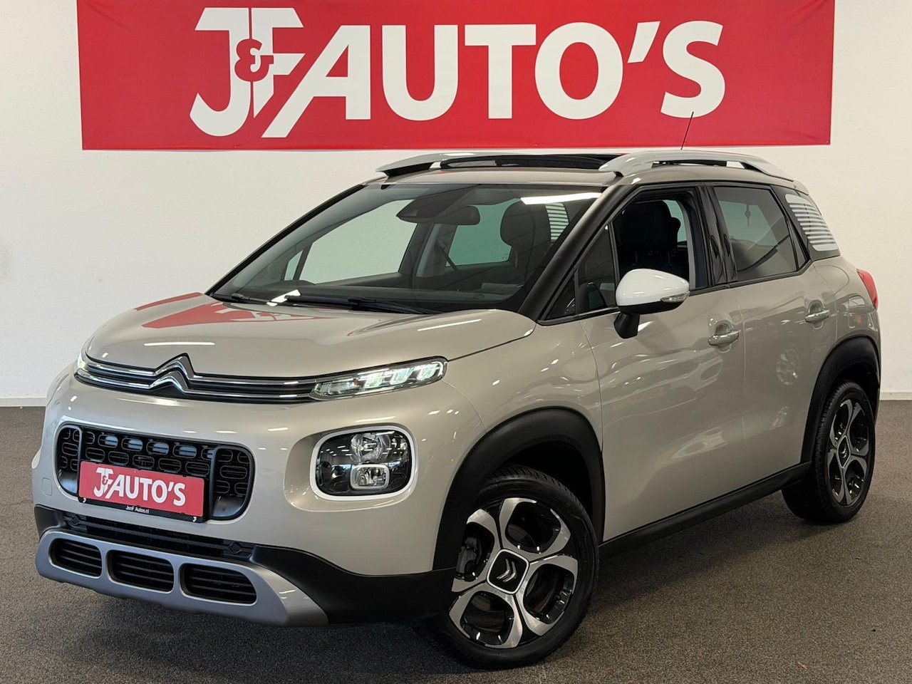 Citroën C3 Aircross - 1.2 PureTeche, NAVIGATIE, PANO, CRUISE - AutoWereld.nl