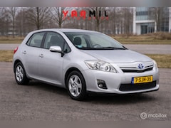 Toyota Auris - 1.8 Full Hybrid Aspiration DEALER ONDERHOUDEN NETTE WAGEN AUTOMAAT NAP