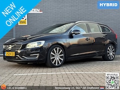 Volvo V60 - 2.4 D6 AWD Plug-In Hybrid Summum | Schuif/Kanteldak | Leder | Cruise | Climate | Navi | PD