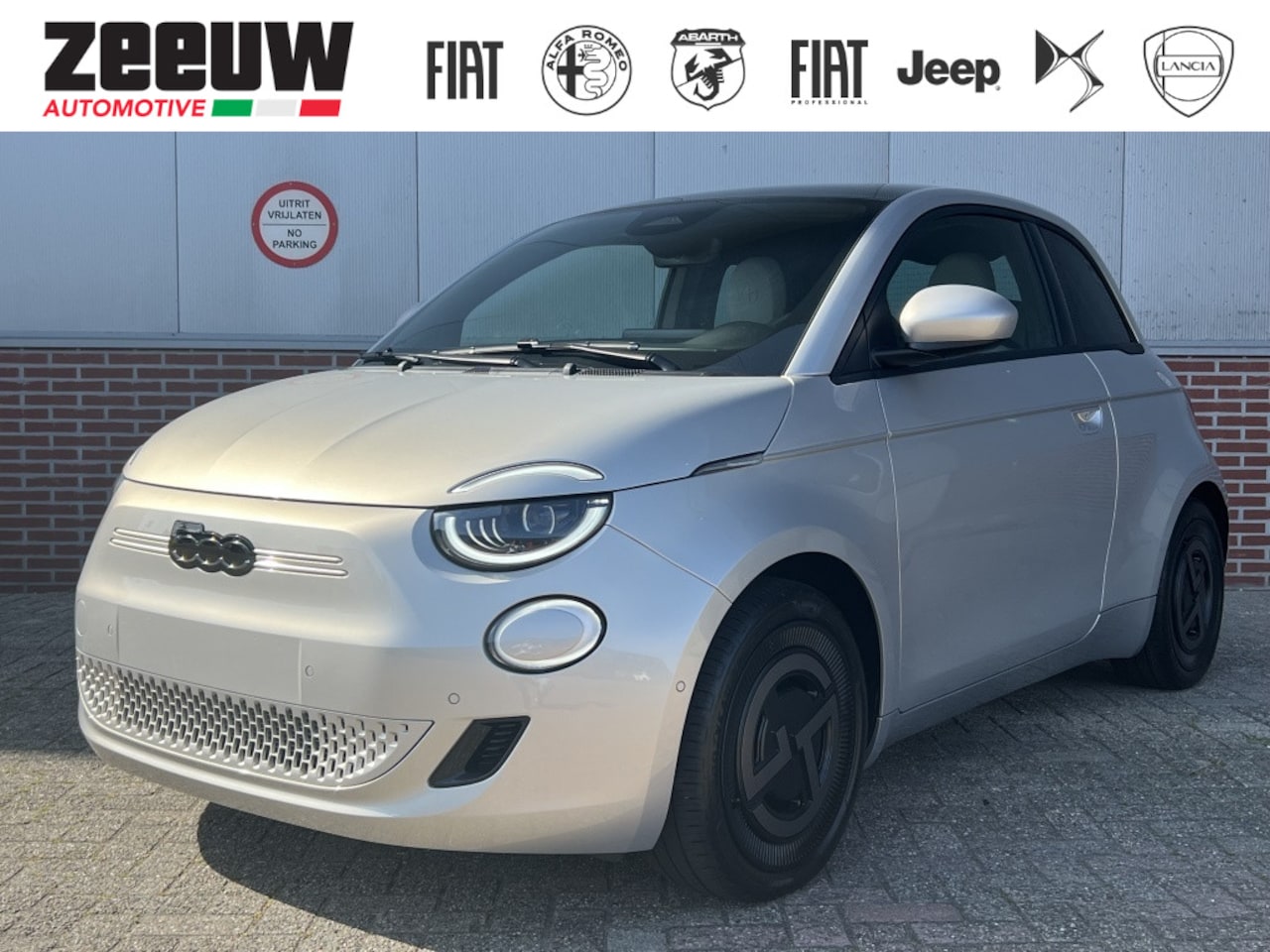 Fiat 500e - Giorgio Armani Edition 42 kWh | LED | JBL | Limited Edition - AutoWereld.nl