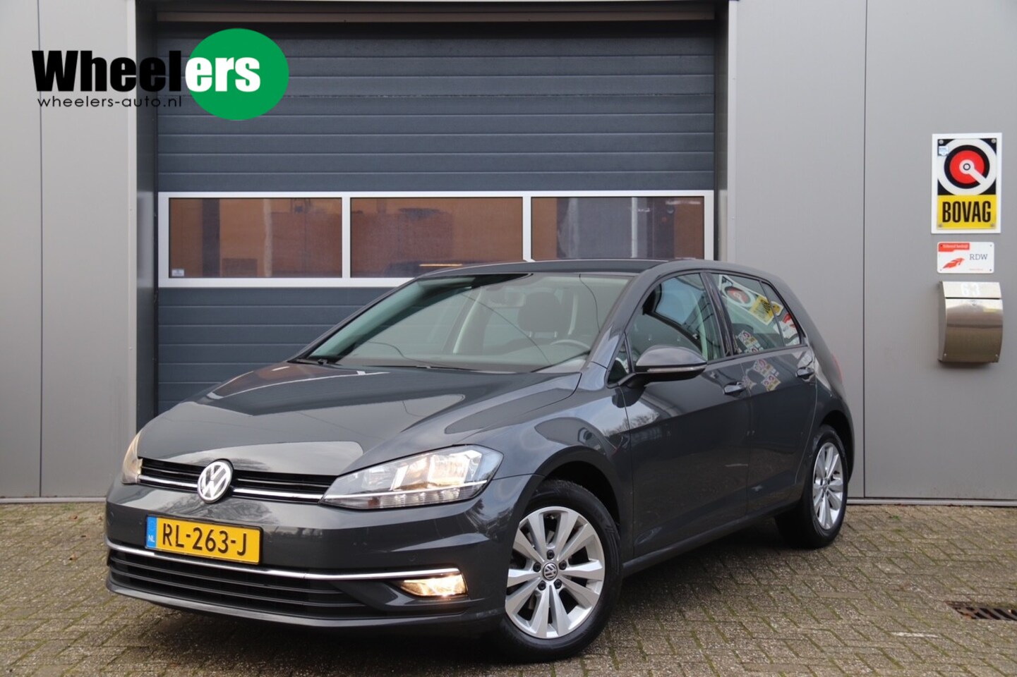 Volkswagen Golf - 1.0 TSI Comfortline 1.0 TSI Comfortline, Adaptive Cruise, Carplay, Navi - AutoWereld.nl