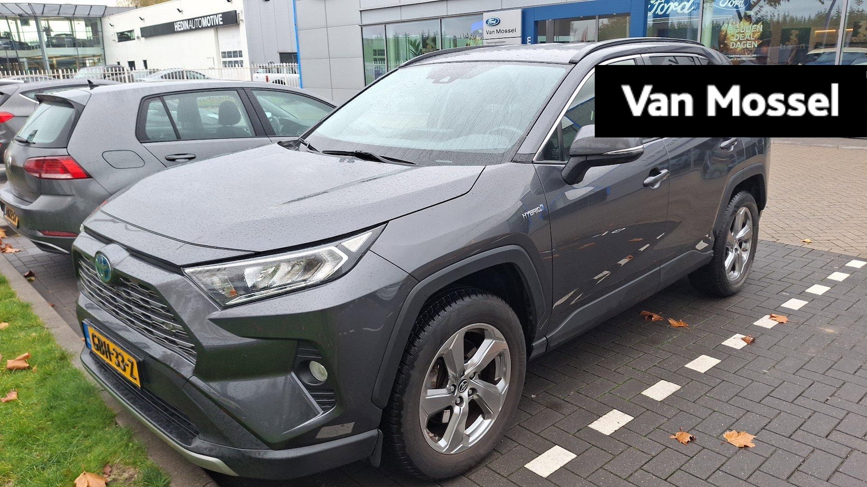 Toyota RAV4 - 2.5 Hybrid Dynamic | Navi | Keyless | 18'' Velgen | Privacy Glass | Dual Clima | Parkeerse - AutoWereld.nl