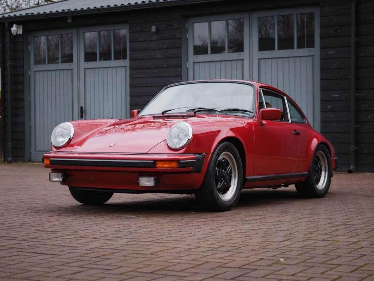 Porsche 911 - 3.0 SC Coupe Indiana Red Metallic - AutoWereld.nl