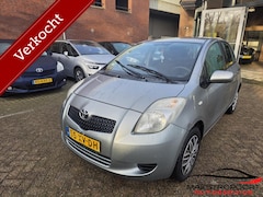 Toyota Yaris - 1.3 VVTi Sol
