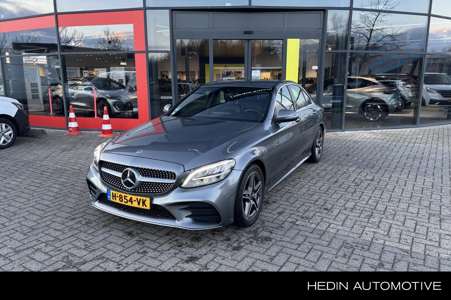 Mercedes-Benz C-klasse - 180 Business Solution AMG Climate control | Cruise Control | Lichtmetalen velgen | AMG Sty - AutoWereld.nl