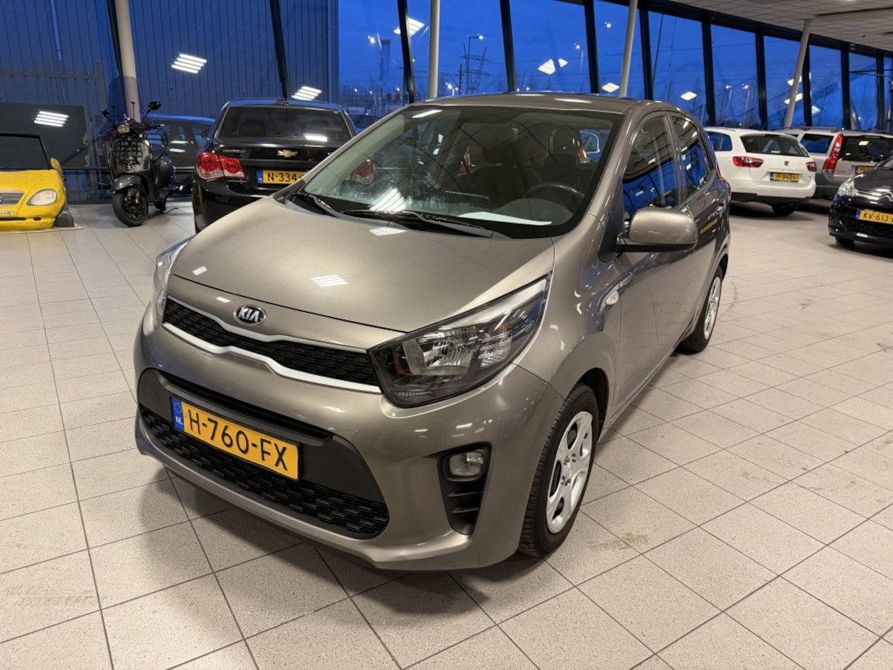 Kia Picanto - 1.0 MPi Comf.Pl.L. - AutoWereld.nl