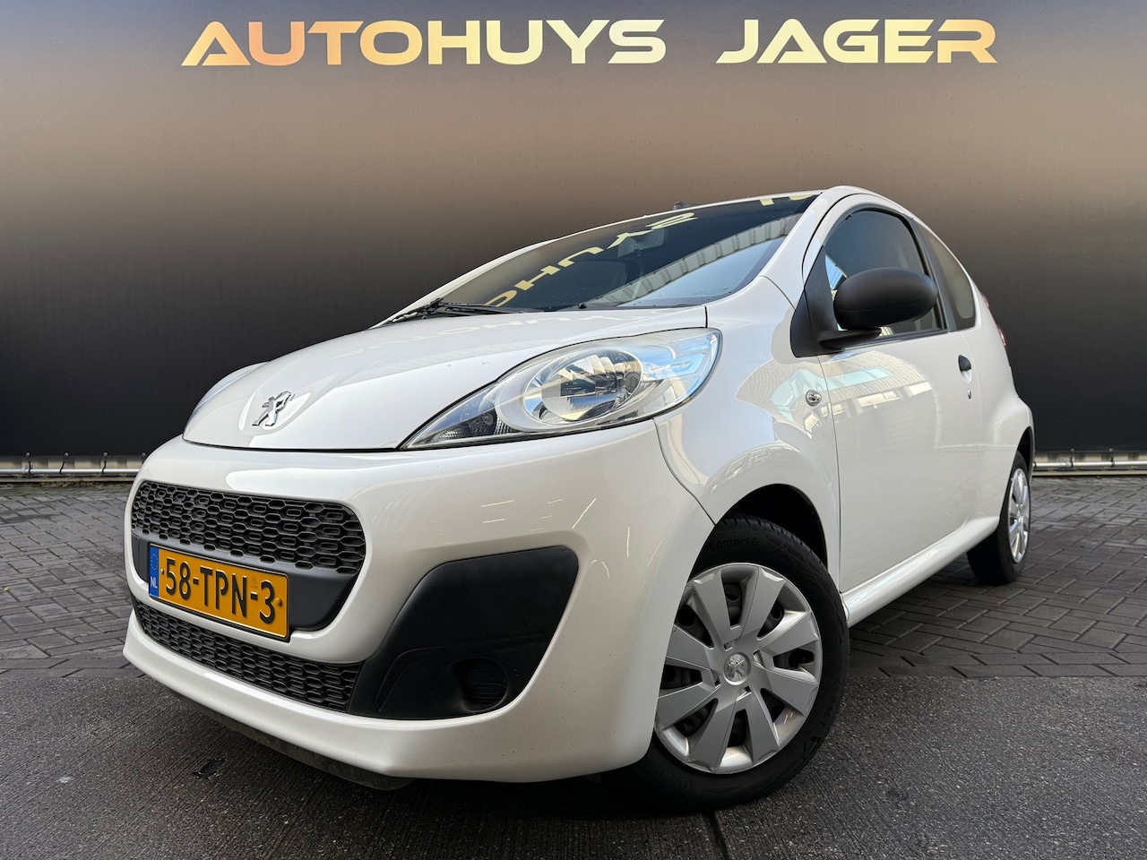 Peugeot 107 - 1.0 Access Accent Airco - AutoWereld.nl