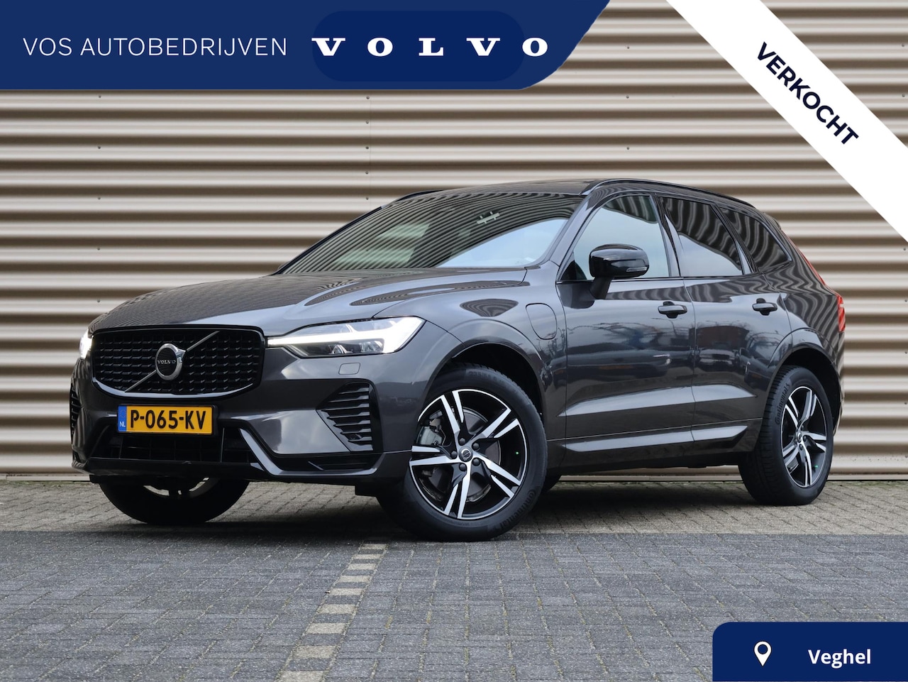Volvo XC60 - T6 Plug-in hybrid AWD R-Design | Power Seats | Lighting | Driver Assist | Climate | Park A - AutoWereld.nl