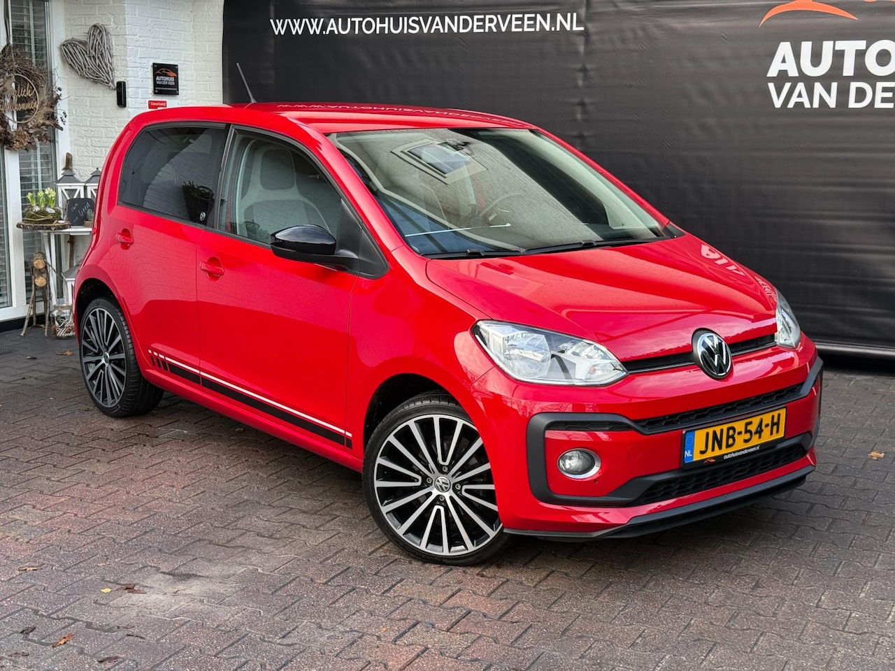 Volkswagen Up! - 1.0 TSI BMT High Up! Beats, Cruise/PDC/Clima/Etc! - AutoWereld.nl