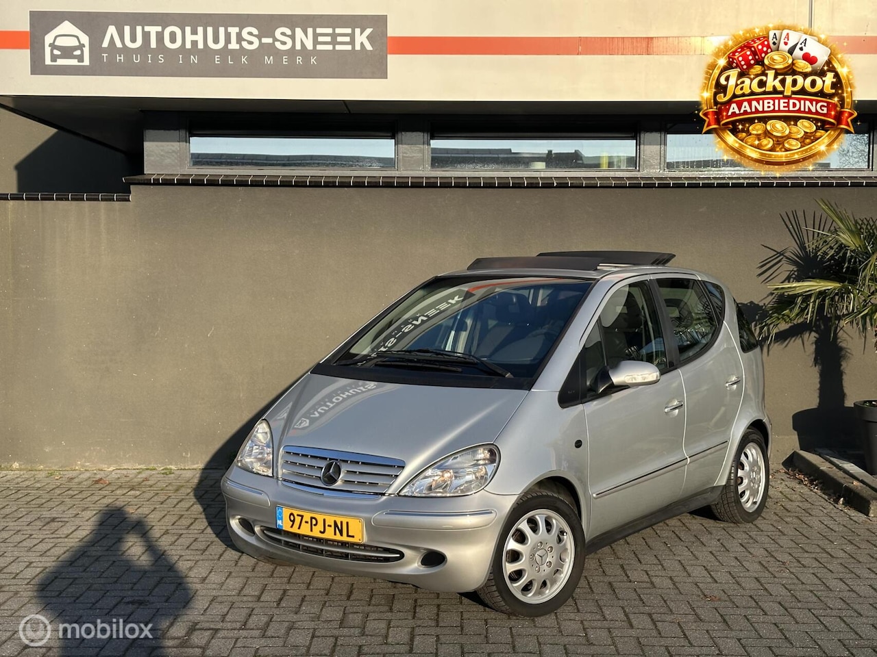 Mercedes-Benz A-klasse - 160 Elegance Automaat | Schuifdak | Airco - AutoWereld.nl
