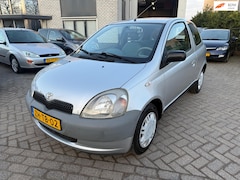 Toyota Yaris - 1.0-16V VVT-i Terra Stuurbekrachtiging Radio